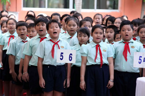 dong phuc truong vinh ky