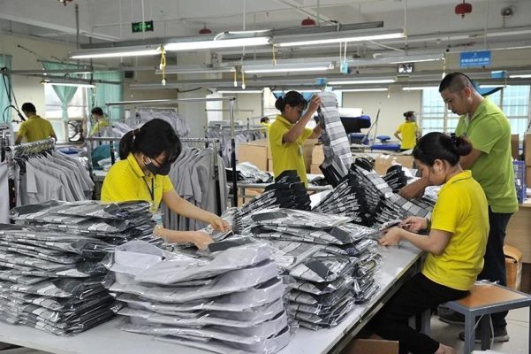 Công ty may đồng phục chất lượng, giá rẻ, uy tín 18 dong goi
