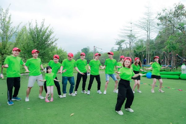 May Đồng Phục Team Building Giá Rẻ, Chất Lượng Tốt 4 ao quan team building dep
